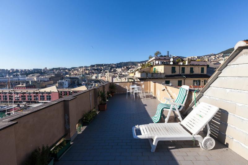 Sunflower Apartment With Private Terrace And Lift Genova Exterior foto
